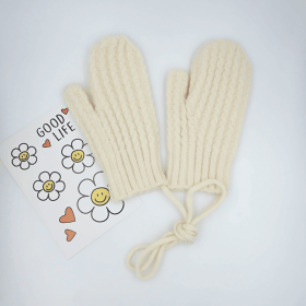 Beige Knitted Mittens with Twist-Pattern for Boys Girls