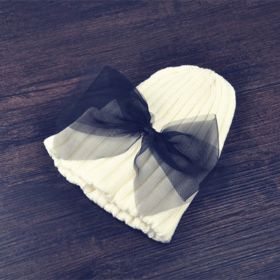 2-8Y Organza Big Bowknot Knitted Hat (Color: White, size: One size)